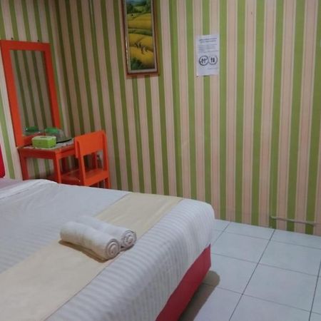 Hotel Krui Syariah Ngoại thất bức ảnh